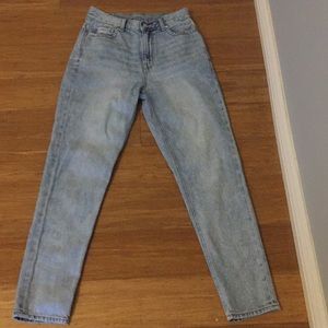 Mom jeans